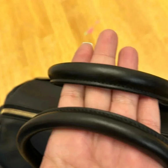 Yves Saint Laurent Classic Duffle 6 Handbag 2Way Color Block calfskin Leather - Picture 4 of 15